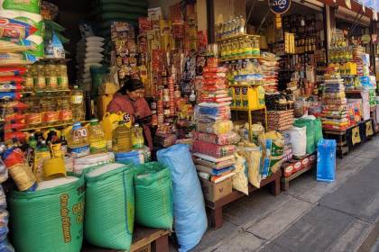 La Paz: Sube el precio de la harina y el arroz; según Emapa la demanda del grano bajó 