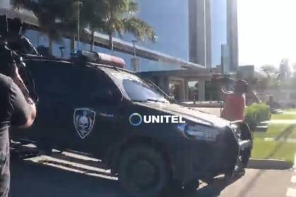 Con resguardo policial, Nadia Beller sale de la clínica tras recibir el alta médica