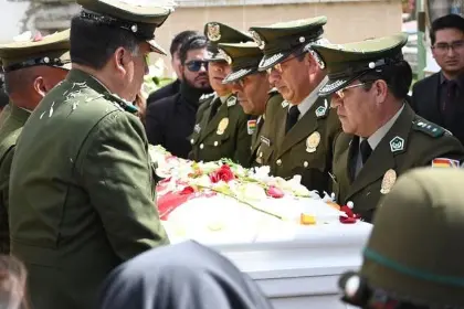 Gobierno no solo apunta a Evo, sino también a “diputados y senadores” que tomaron parte activa de bloqueos