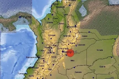 Un fuerte y largo temblor de magnitud 6.5 sacude a Colombia