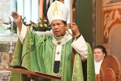 Monseñor Leigue: “Estamos esperando que las autoridades nos digan qué está pasando y que sean sinceras con el pueblo boliviano”