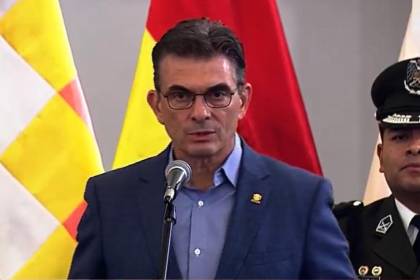 Rodrigo Paz pide al nuevo ministro de Economía seguir con las negociaciones con organismos externos