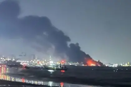 EEUU ataca a Irán y restablece sanciones luego de disparos a tres petroleros en Ormuz