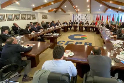 Empresarios urgen un plan de emergencia que complemente el nuevo paquete de medidas del Gobierno