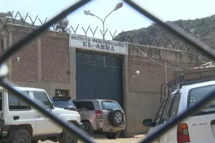 Investigan videos con amenazas que fueron grabadas por un recluso dentro del penal de El Abra