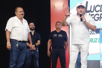 “Cuenten conmigo”: La respuesta de Jhonny al ser invitado para ser candidato a concejal