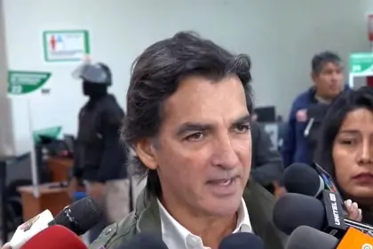 “Los bloqueos son una enfermedad que asfixia al país”, señala Saavedra y se une al pedido de diálogo