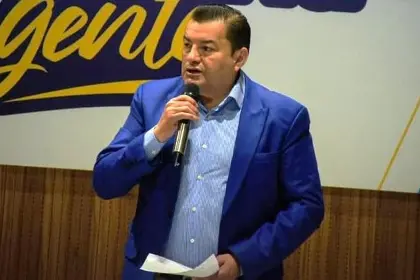 Dejan sin efecto la detención domiciliaria y reducen la fianza de Jhonny Fernández por el caso pavimento