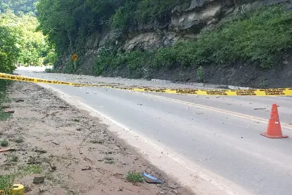Samaipata: Permanecen aisladas zonas aledañas a la rotura del oleoducto Santa Cruz — Cochabamba