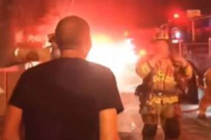 Milagro en llamas: hombre arriesga su vida para rescatar a su gato atrapado en un incendio