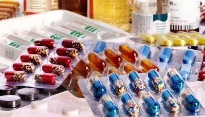 Farmacéuticas advierten que necesitan dólares para importar insumos y producir medicamentos