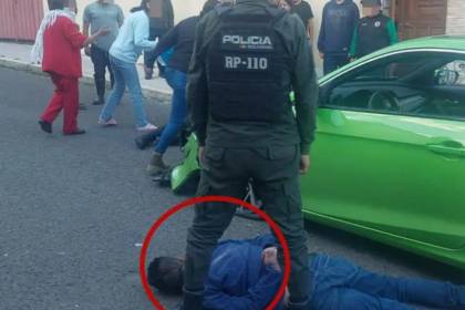 Detención preventiva para el chofer que arrolló y arrastró a un policía por evadir un control, reporta la Fiscalía