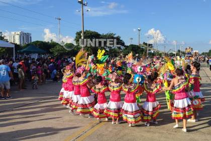El Corso Infantil llenó de fantasía el Cambódromo con comparsas, reinas y diversión