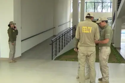 Tiktoker agredida por su pareja denuncia estar siendo amenazada por la familia del acusado y pide garantías