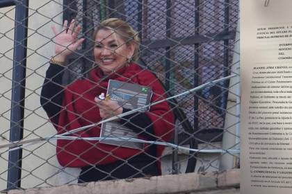 Añez presentó ante el TSJ un nuevo recurso de revisión extraordinaria de la sentencia del caso golpe II