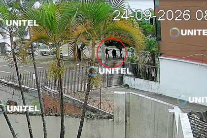 Sale a la luz video que muestra a dos hombres atracando a librecambista que murió abatido en Santa Cruz