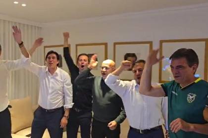 “¡Bolivia, Bolivia, Bolivia!”: Paz y sus ministro festejan la victoria de la Verde en México 