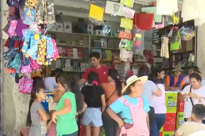 Vuelta a clases: Se dinamiza el comercio de útiles escolares y los precios varían según el curso