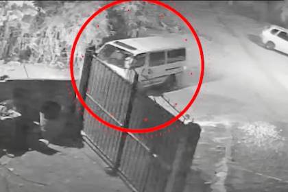 Video muestra atropello y fuga del minibús que dejó a un hombre en terapia intensiva