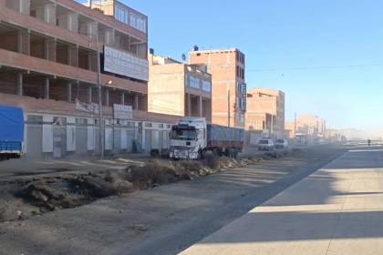 Tras más de 50 días atrapados en las carreteras, choferes llegan a El Alto