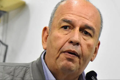 “Decidirán si lo deportan o no”: Arturo Murillo compareció ante un juez de migración de EEUU, reporta abogado 