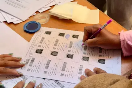 Tras modificar el reglamento de elecciones, TSE aclara que el único documento válido para votar es el carnet físico