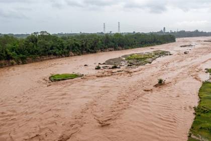 Lluvias elevan niveles de ríos en Santa Cruz, pero Searpi descarta crecidas de gran magnitud