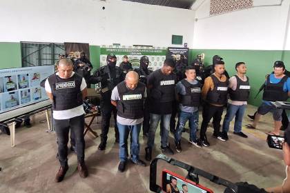 Presentan a 12 sujetos del círculo de operaciones de Sebastián Marset