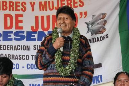 Evo critica la eliminación del tipo de cambio fijo y atribuye la medida a un “fracaso económico”