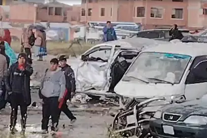 Reportan víctimas fatales en el accidente de un avión militar en El Alto 