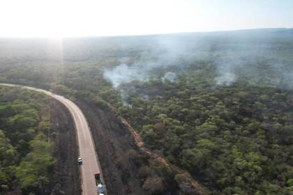 Se dispara a 22 la cifra de incendios en Santa Cruz y la emergencia no cesa