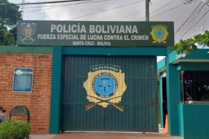 Sindicarán por tres delitos a la persona que fue aprehendida tras el ataque a policías en Yapacaní