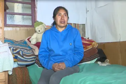 El calvario de una mamá que lucha sola contra el cáncer de su hijo y ahora quedó sin trabajo por los bloqueos