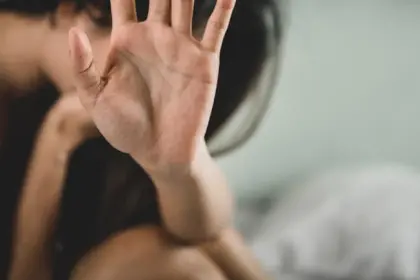 Una menor de edad queda embarazada tras ser víctima de agresión sexual