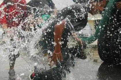 Ministerio de Desarrollo Productivo restringe el desperdicio de agua potable durante el Carnaval