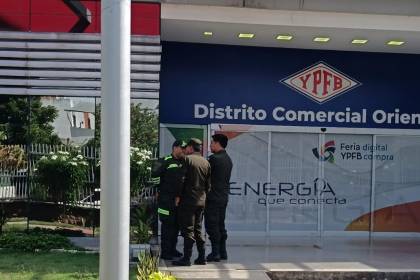 La Fiscalía y la Policía ingresan a instalaciones de YPFB en La Paz, Cochabamba y Santa Cruz 