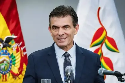 “No pienso dar un paso atrás ni para el impulso”: Paz descarta anular sus medidas y se estrella contra la dirigencia sindical