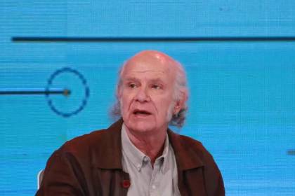 “Es tiempo de que los candidatos hablen de sus propuestas, porque sus criticas no sirven de mucho”, dice Carlos Valverde