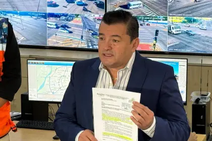 “Ya está todo dicho”: pasaje se mantiene en Bs 3, dice el alcalde cruceño en medio del plazo de transportistas