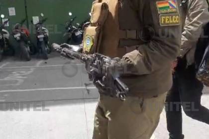 Hombre que ofreció ametralladora en redes sociales asegura que el arma era de su abuelo, reporta la Policía 