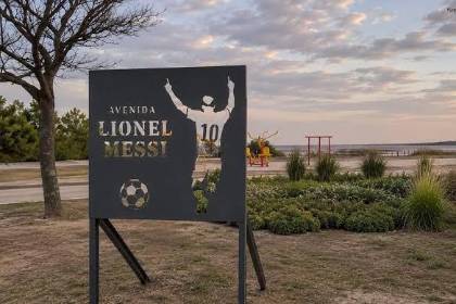 La ciudad argentina de Santa Fe nombra Lionel Messi a su paseo costero