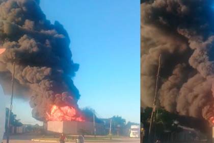 Santa Cruz: Incendio afecta un taller en el octavo anillo