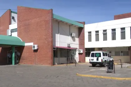 Estudiante apuñalada por su compañera necesita otra operación; su familia pide ayuda a la población