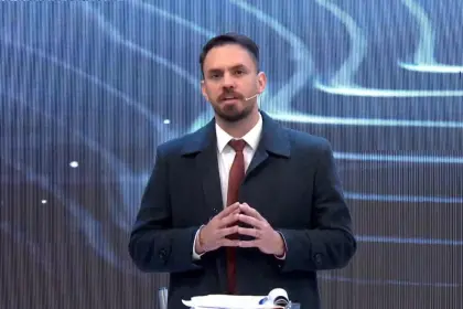 Debate del TSE: Del Castillo promete reducir ministerios y viceministerios si gana las elecciones