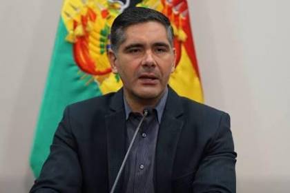 Tras censura de Espinoza, Oscar Mario Justiniano asume el Ministerio de Economía de forma interin 