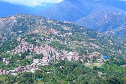 Diputado denuncia que mataron a su papá de un disparo en la cabeza durante enfrentamiento minero en La Paz