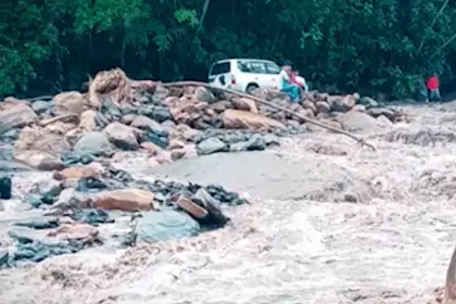 Madre e hijo perdieron la vida por crecida de río en Totora 