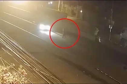 Una pareja muere atropellada por un policía cuando cruzaban una avenida 