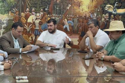 “El Gobierno retrocede nuevamente”: Cívicos critican acuerdo para abrogar ley de conversión de tierras