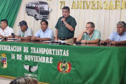 Tras el paro, transporte cruceño se reúne para analizar medidas ante el fin de la subvención al diésel